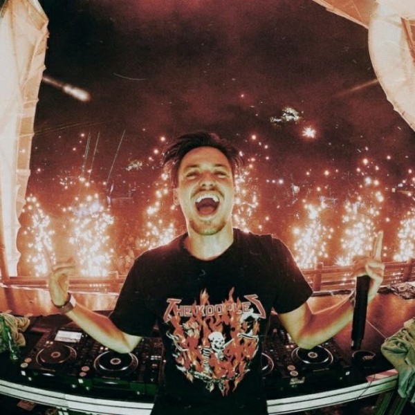 julianjordan简介,julianjordan julianjordan | 低频浩室鬼才