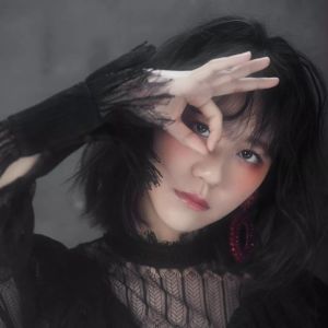 【谢春花】云层渐远，檐下燕归来